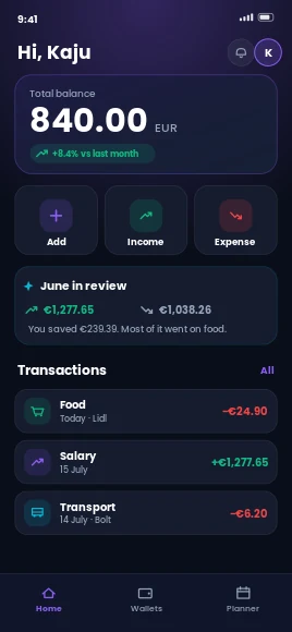 Kroku Home screen showing total balance, quick actions and the monthly review