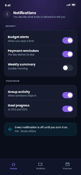 Kroku notification settings with toggles for goals, payments, weekly reports and budget alerts